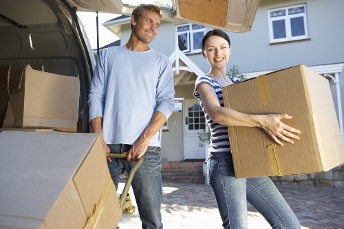 Office relocation using removal truck hire in Soho